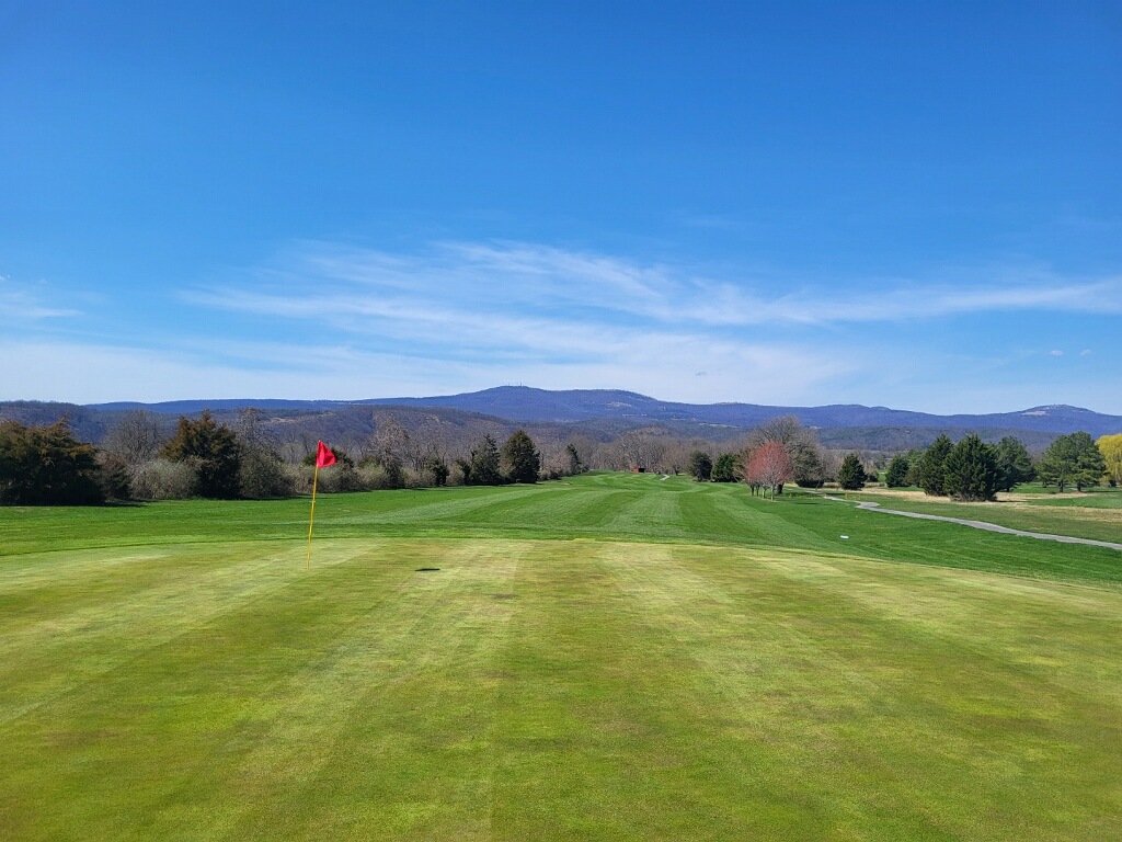 16-fairway-from-the-green